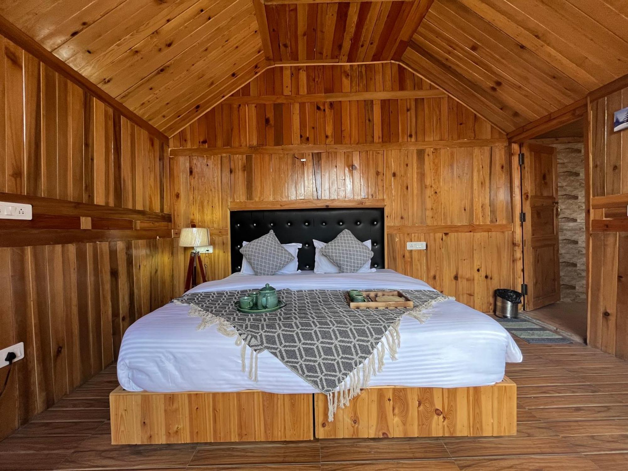 Odin Hostel Shoja Exteriér fotografie
