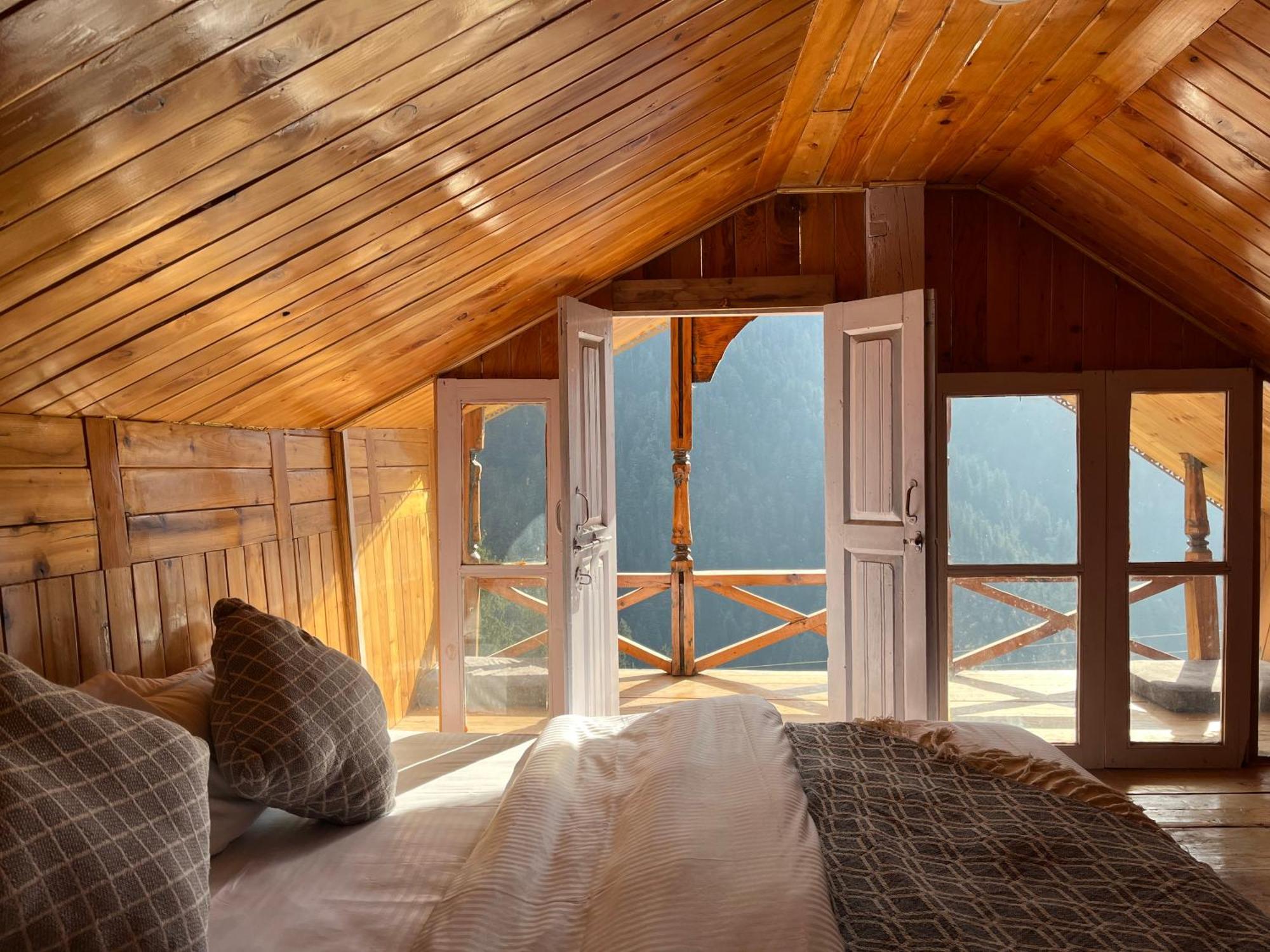Odin Hostel Shoja Exteriér fotografie
