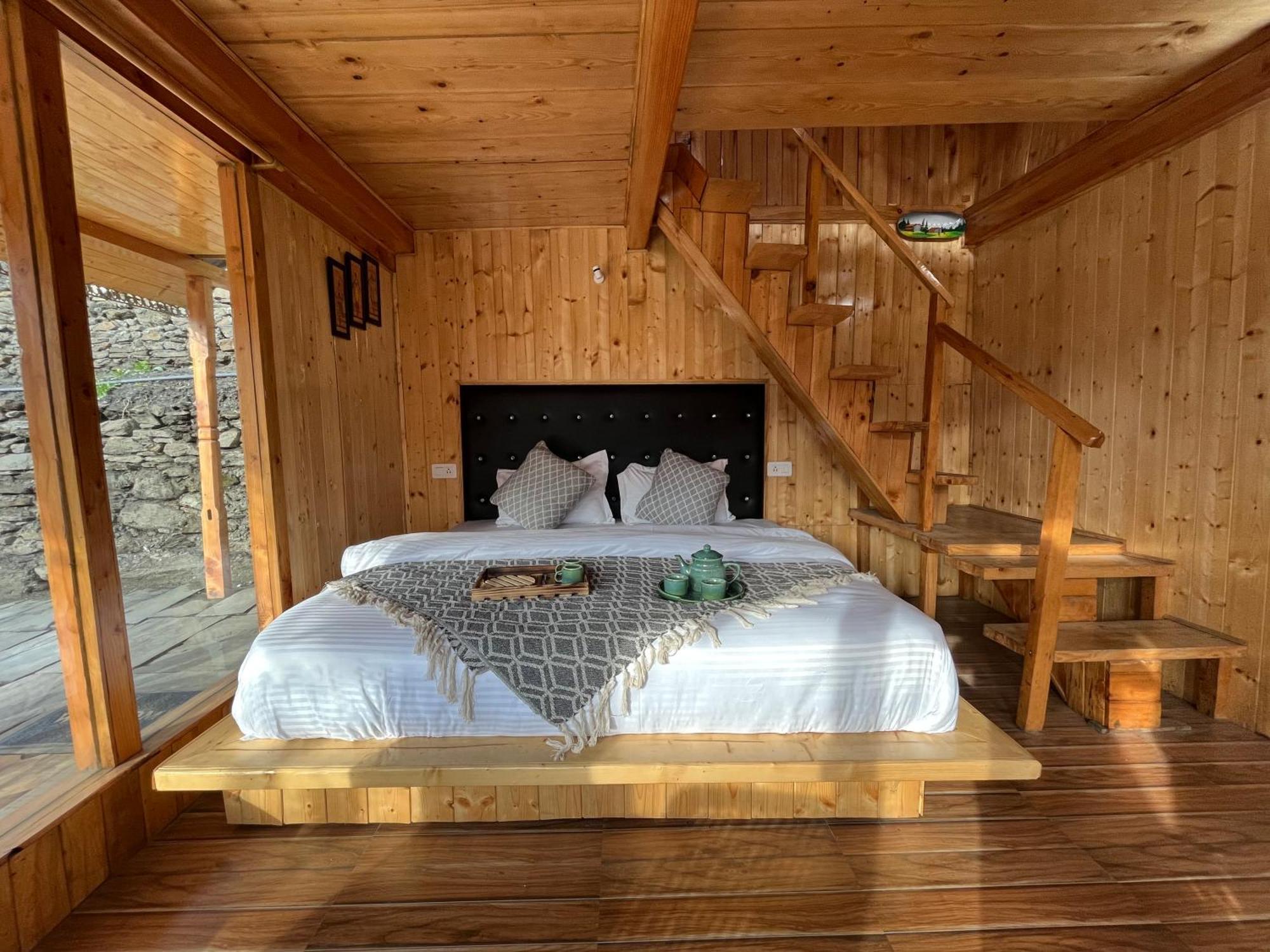 Odin Hostel Shoja Exteriér fotografie