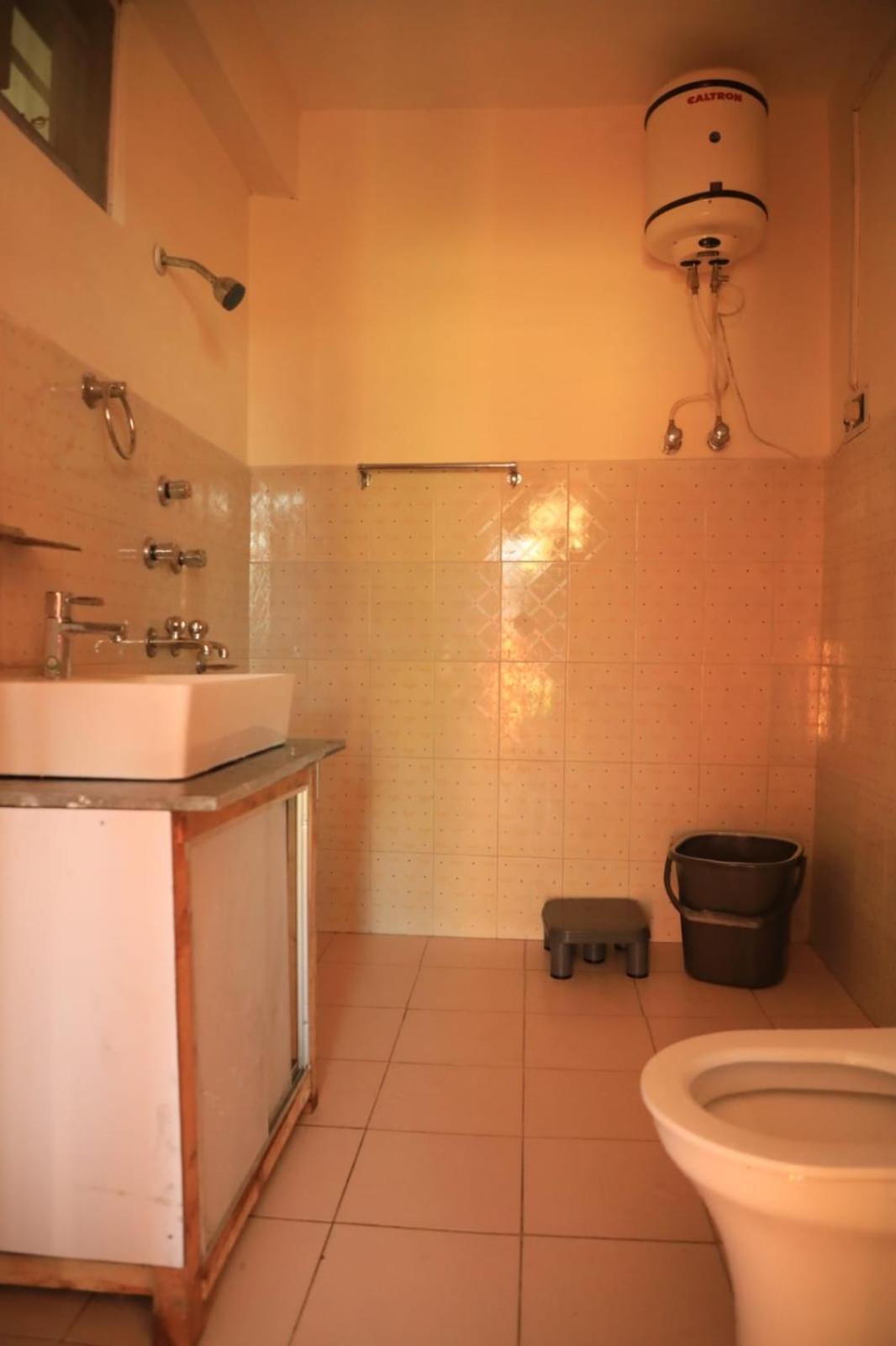 Odin Hostel Shoja Exteriér fotografie
